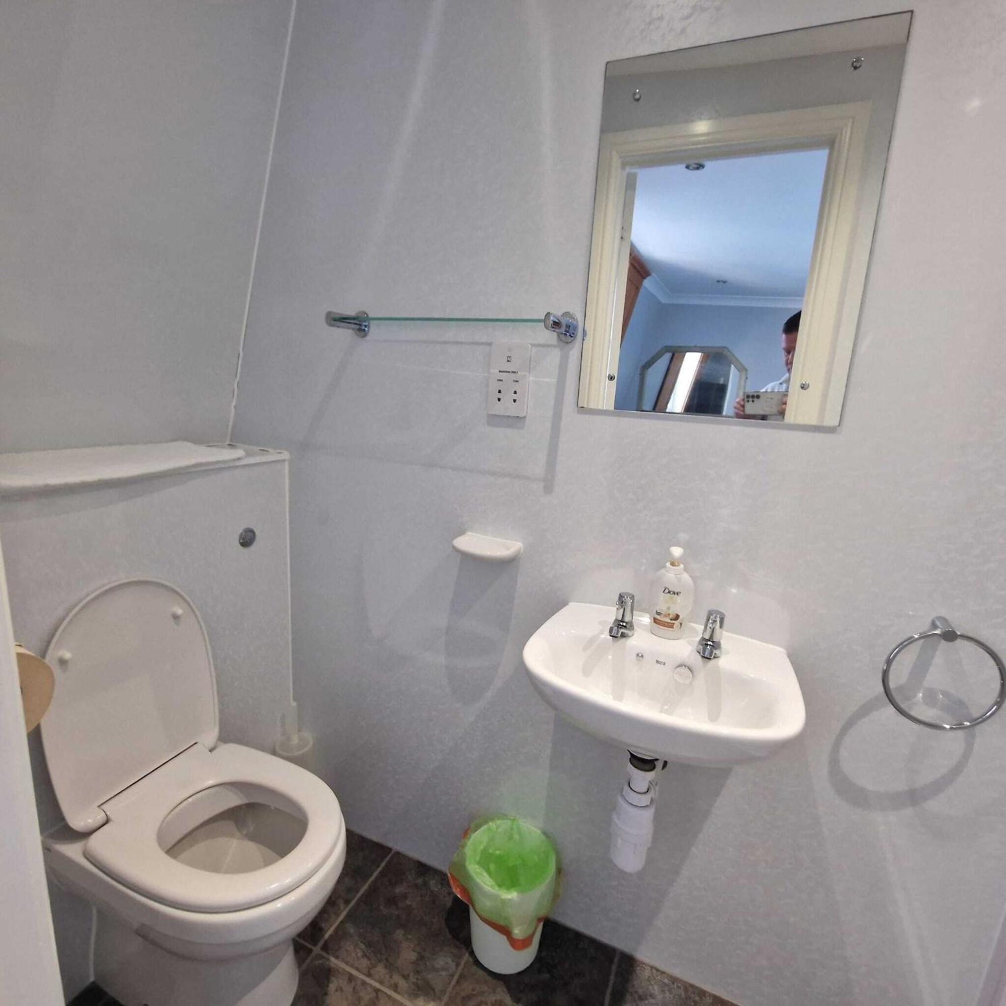 Bayliss Hall Guesthouse Weymouth Esterno foto