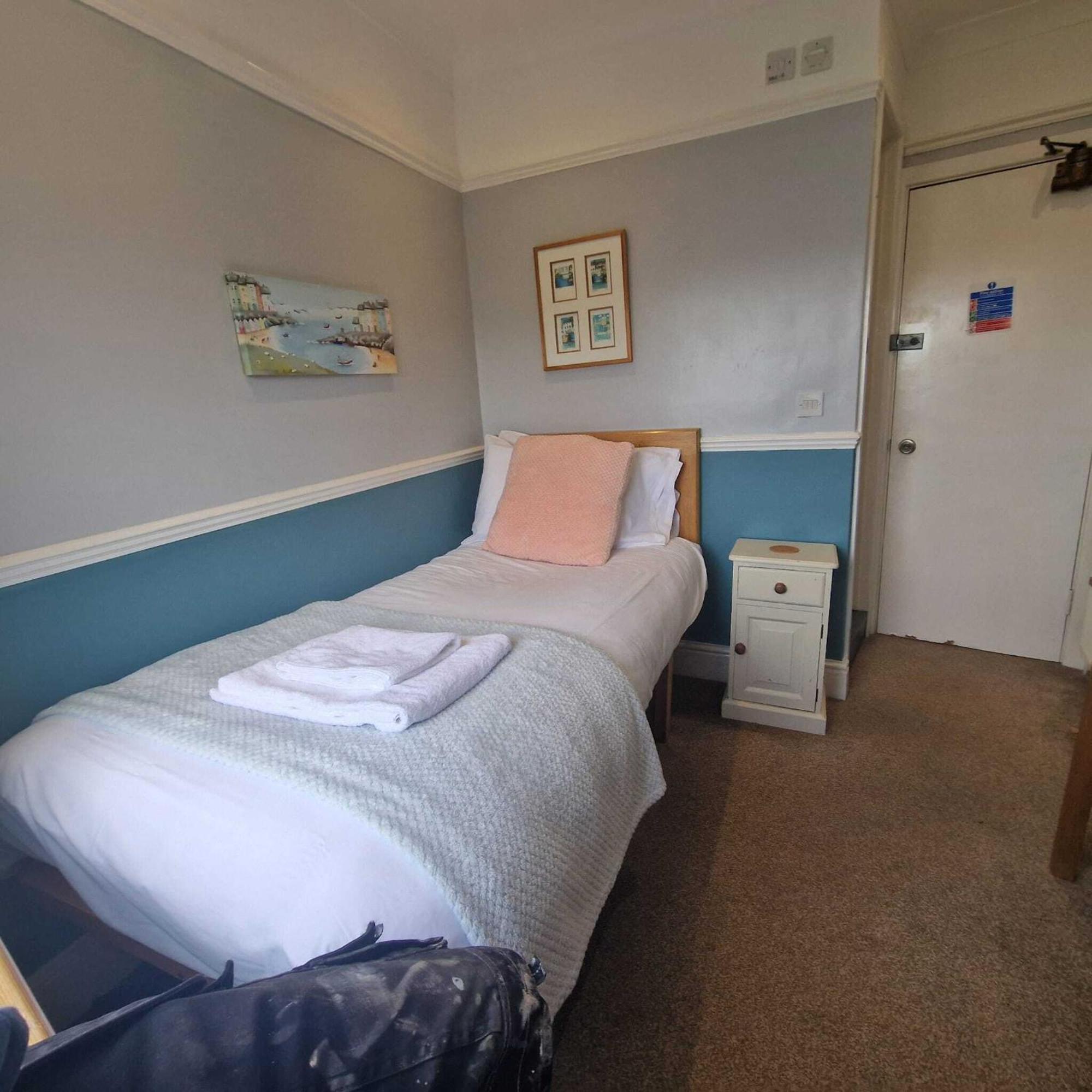 Bayliss Hall Guesthouse Weymouth Esterno foto